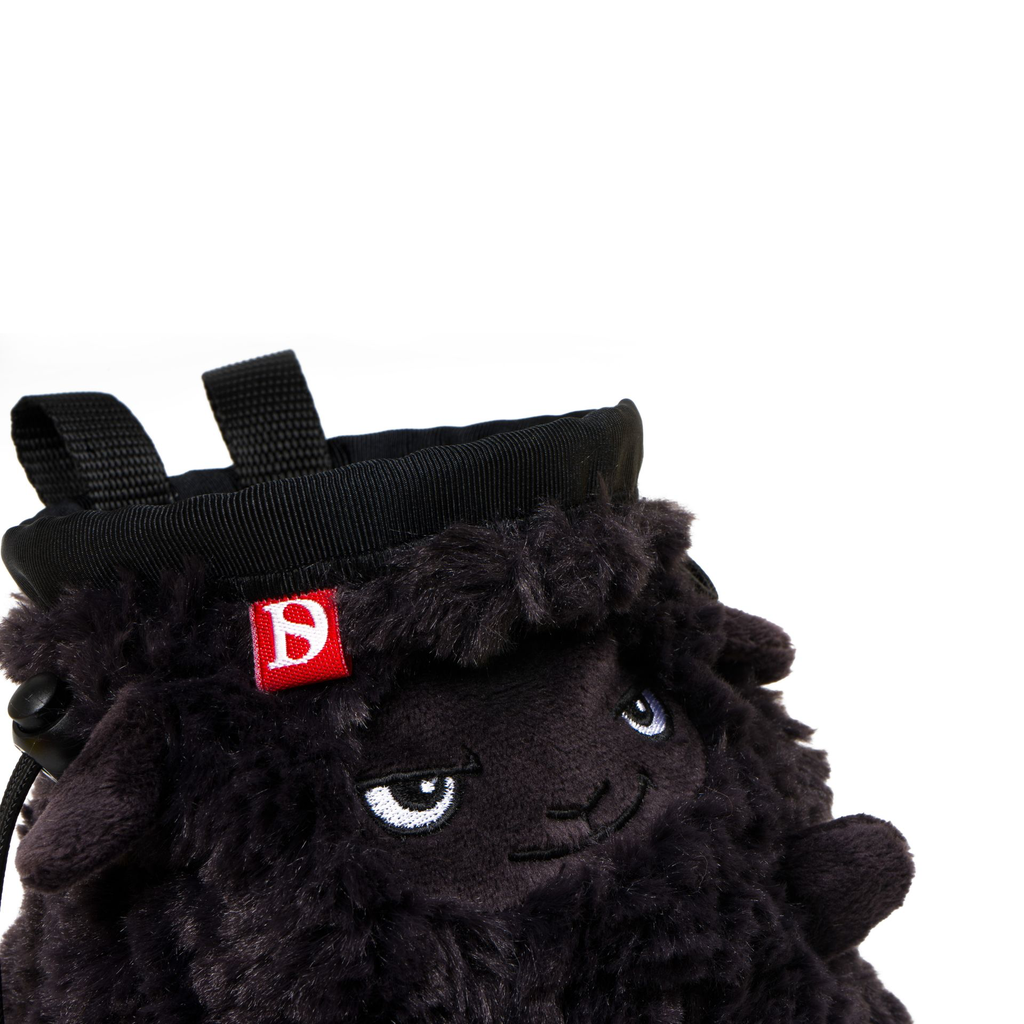 Wool ball black 4.webp